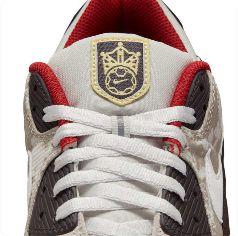 Nike Air Max 90 – Sail/Dark Chocolate/University Red
